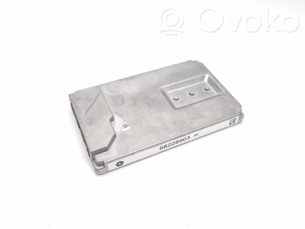 Chrysler Pacifica Sound amplifier 