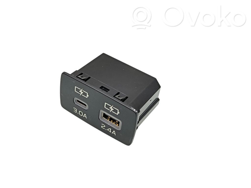 Subaru Outback (BT) Gniazdo / Złącze USB 