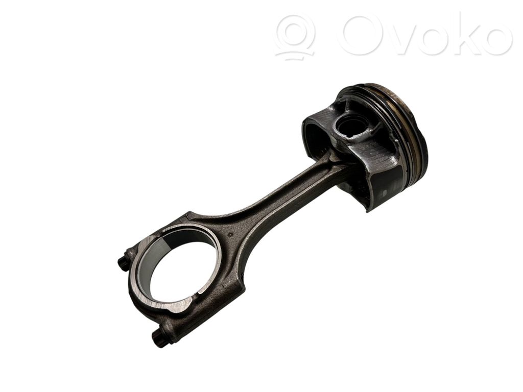 Volvo XC40 Piston 