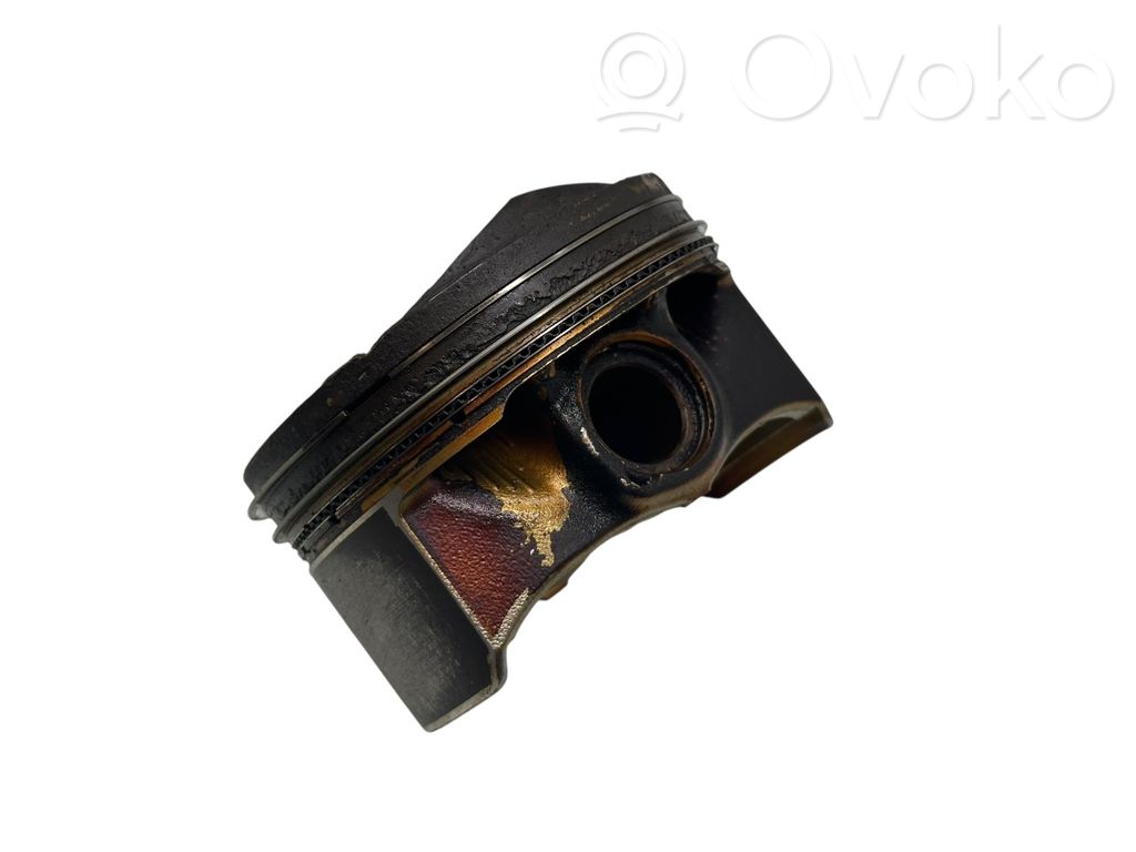 Ford Explorer VI Piston 