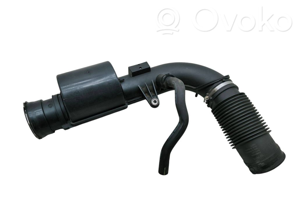 Volvo XC40 Air intake duct part 