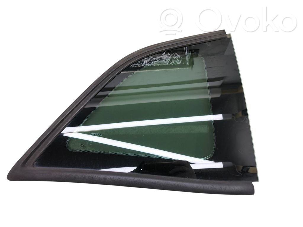 Dodge Challenger Rear side window 