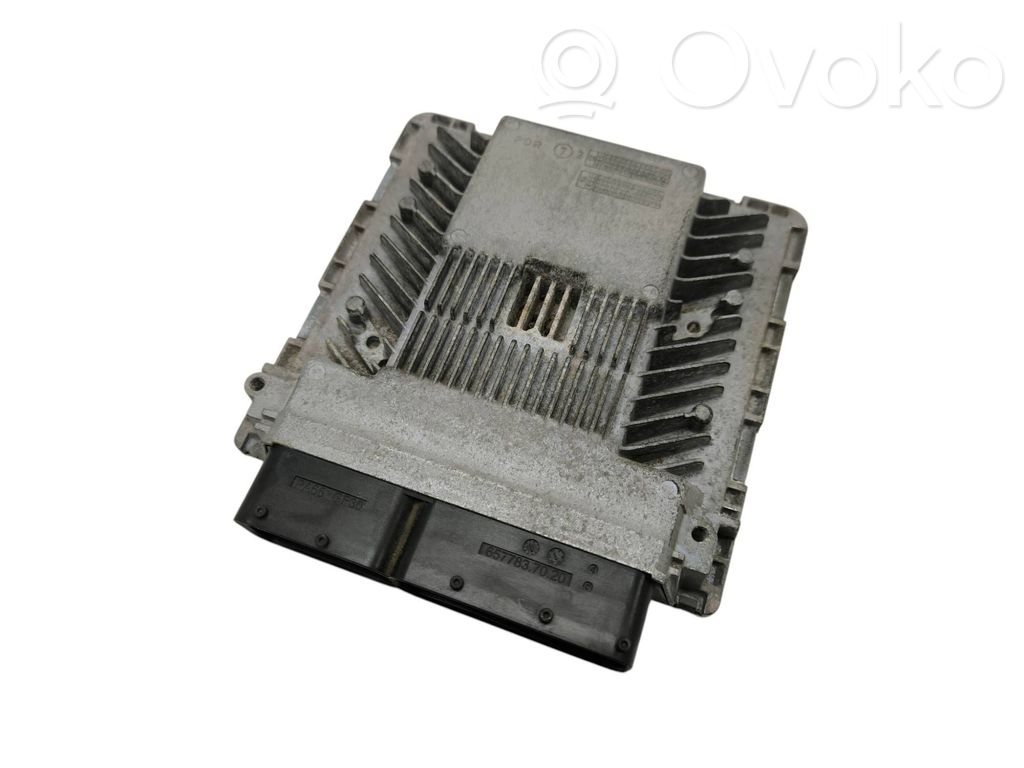 Audi A8 S8 D4 4H Engine control unit/module 