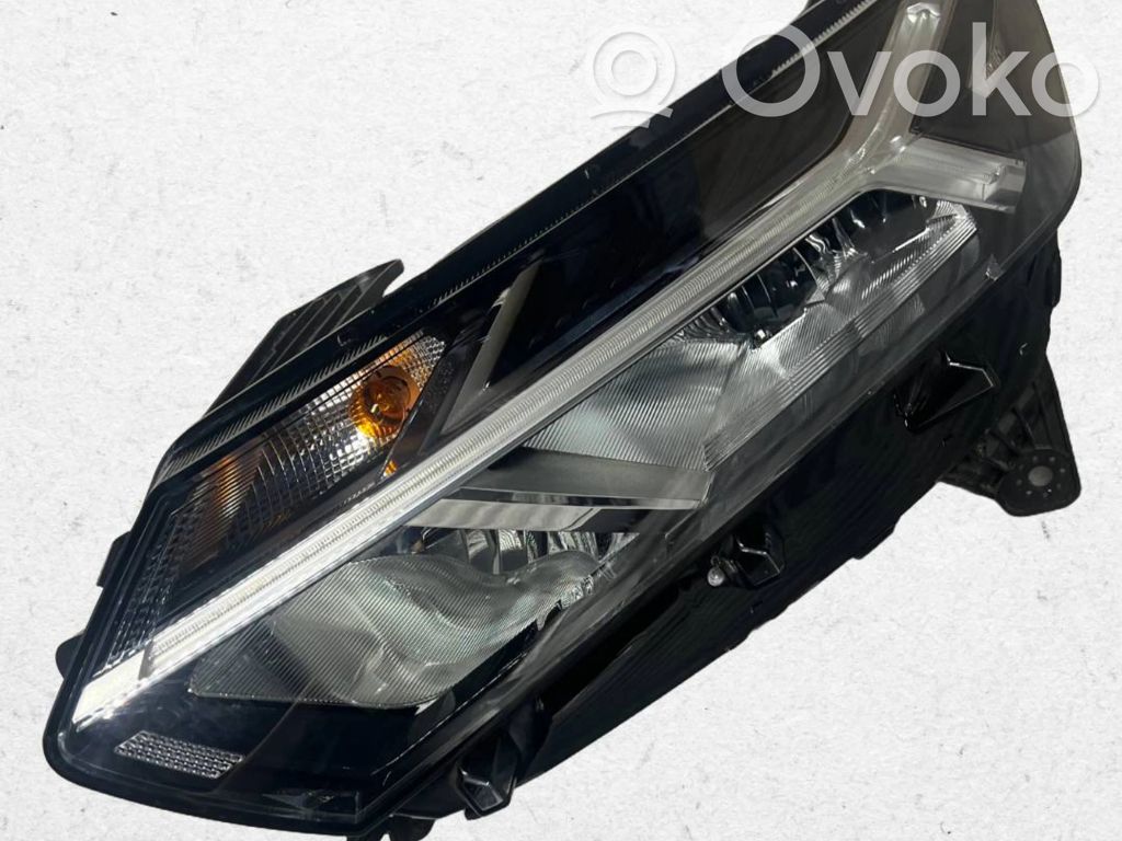 Dacia Sandero III Lampa przednia 
