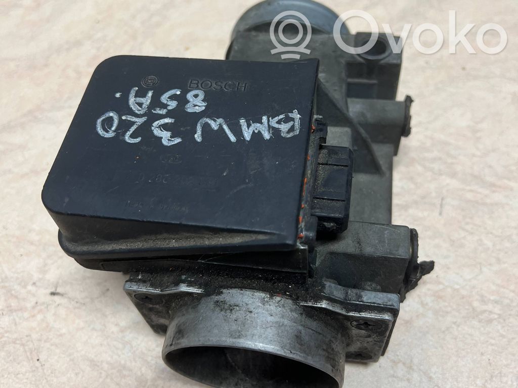 BMW 3 E36 Ilmamassan virtausanturi 