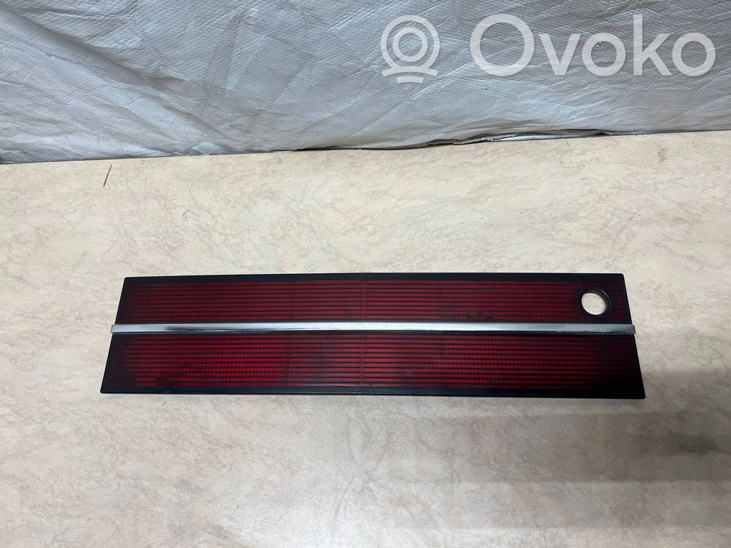 Opel Senator A Copertura striscia fanale posteriore/targa 