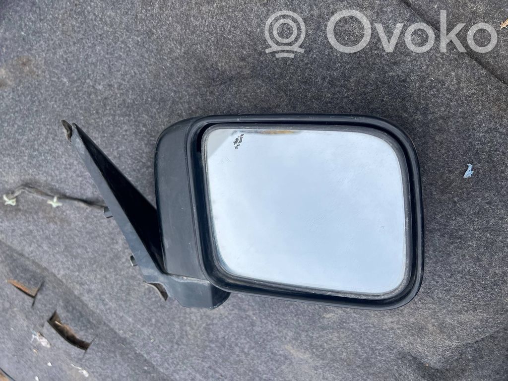 Nissan Patrol Y60 Elektryczne lusterko boczne drzwi przednich 