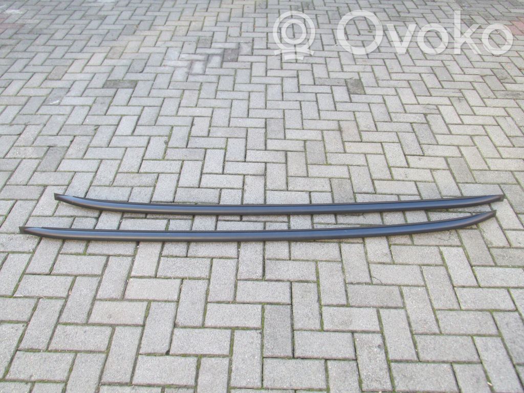 Ford Focus Katon poikittaiskiskot ”sarvilla” 