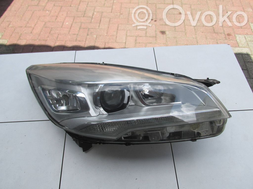 Ford Kuga II Scheinwerfer 