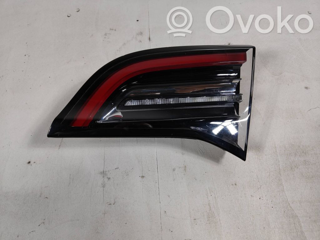 Tesla Model Y Lampa tylna 