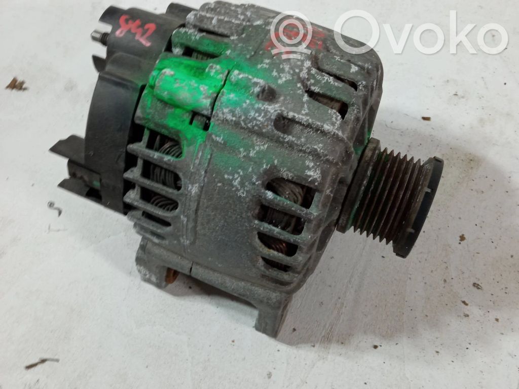Renault Clio IV Ģenerators 