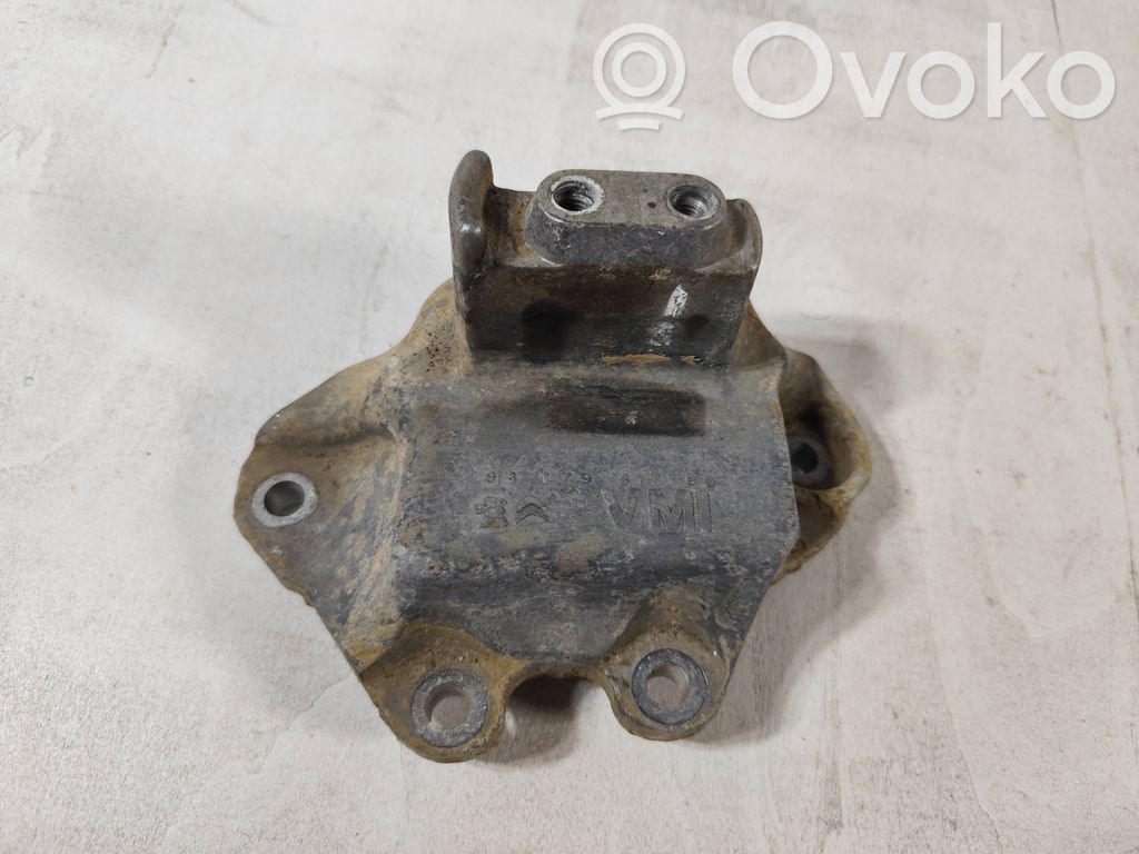 Citroen C4 II Picasso Gearbox mounting bracket 