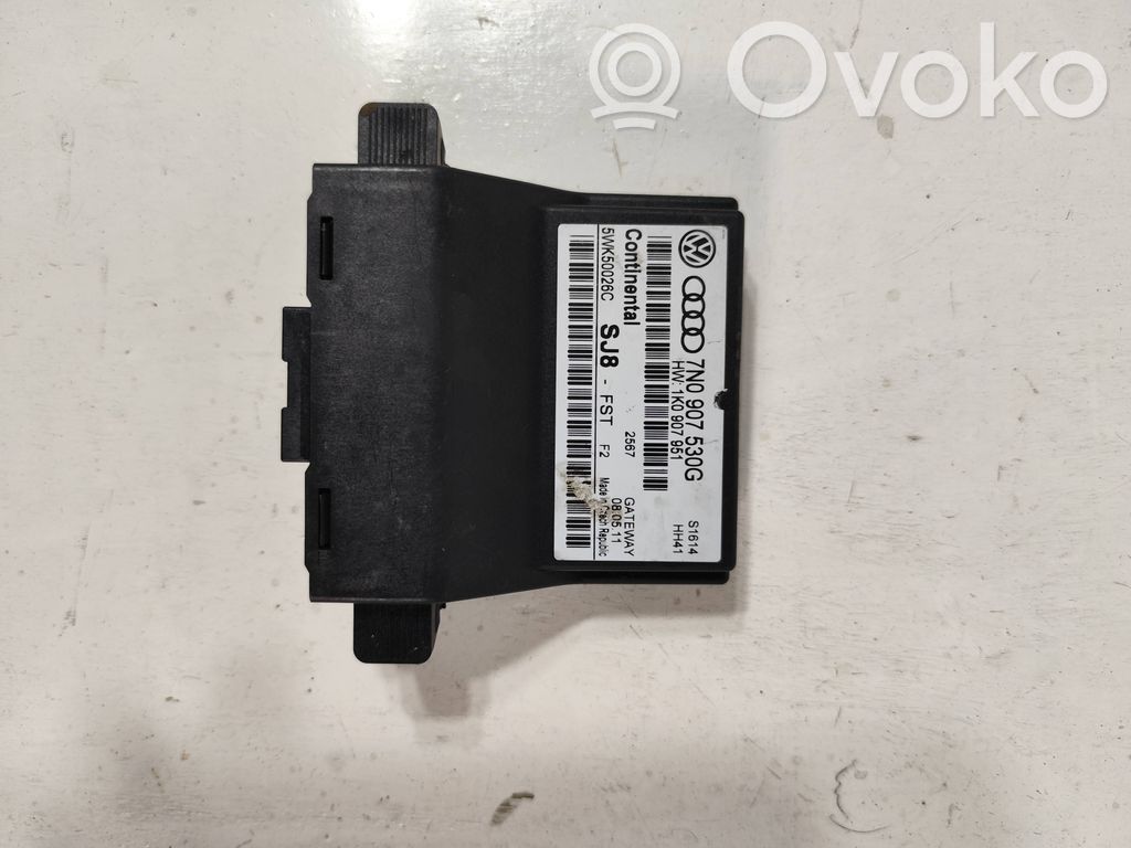 Volkswagen PASSAT B7 Módulo de control Gateway 
