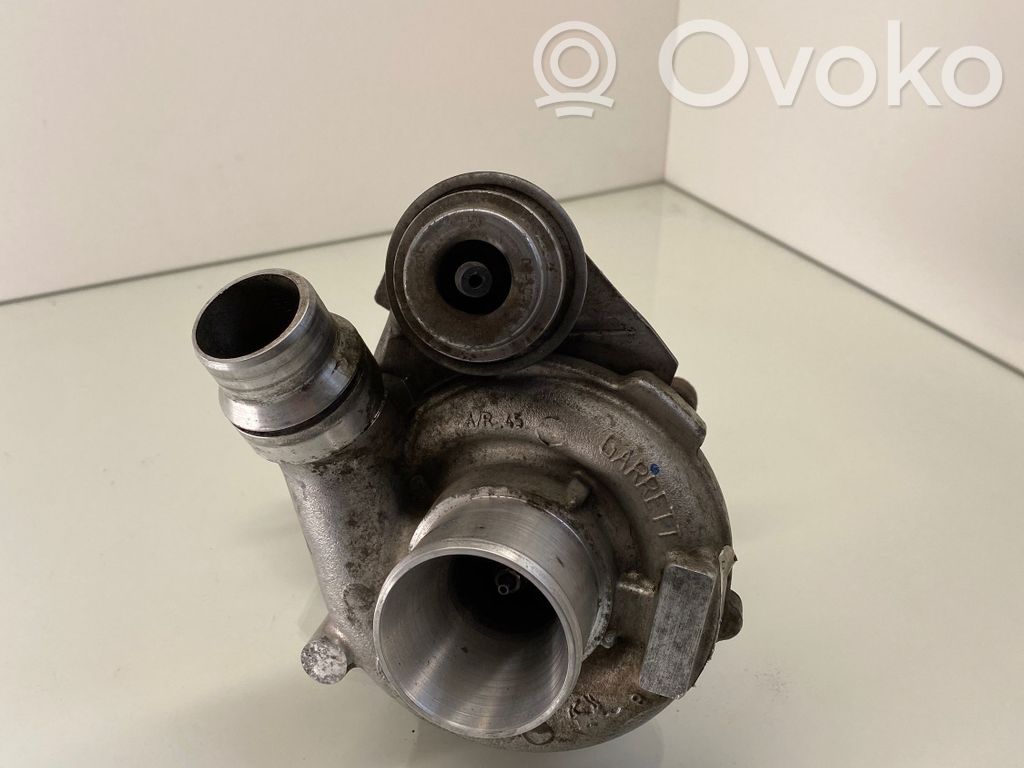 Opel Vivaro Turbina 