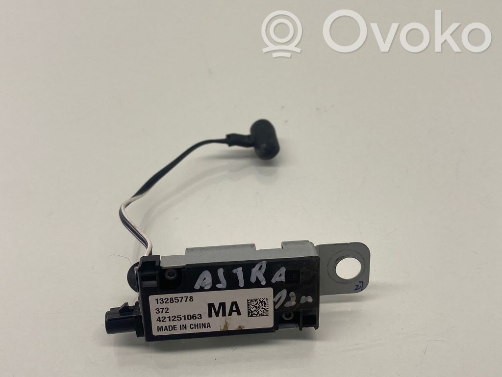 Opel Astra J Antennenverstärker Signalverstärker 