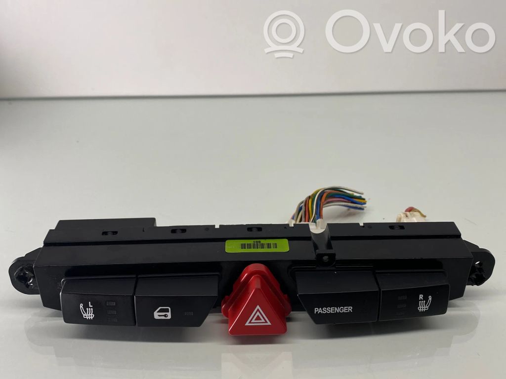 KIA Ceed Hazard light switch 