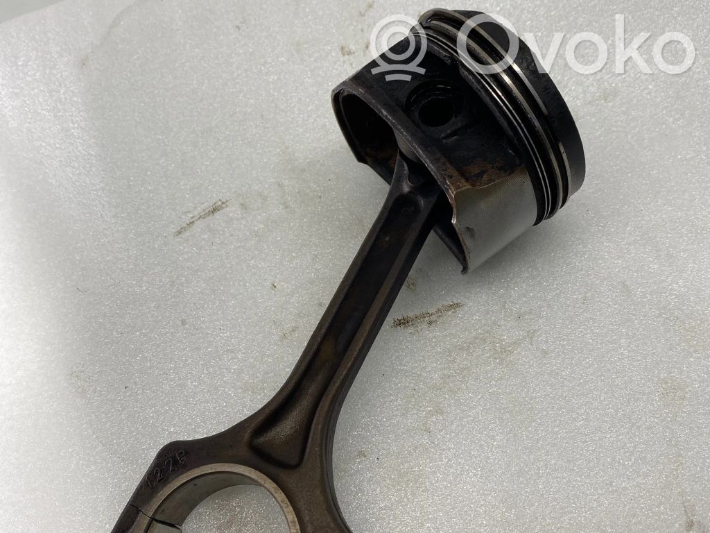 Mini One - Cooper Coupe R56 Piston with connecting rod 