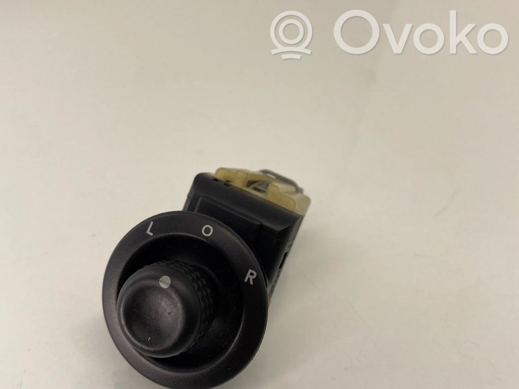 Dodge Avenger Wing mirror switch 