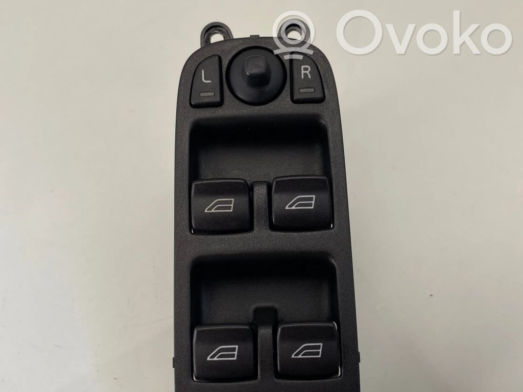 Volvo V50 Electric window control switch 