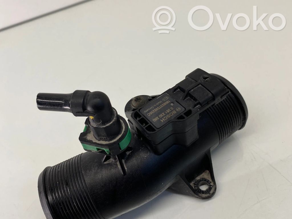 Ford Focus Intercooler hose/pipe 