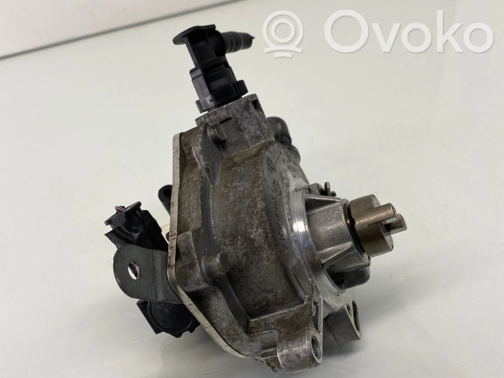 Ford Focus Vacuum pump 