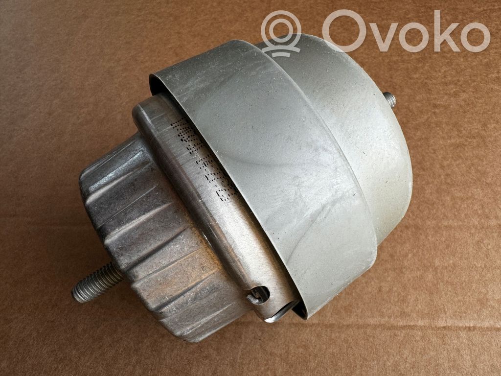 Audi A6 S6 C6 4F Engine mount bracket 