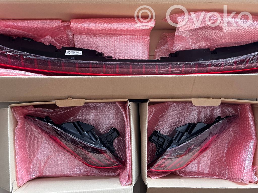 Rear/tail lights   8B3945095B