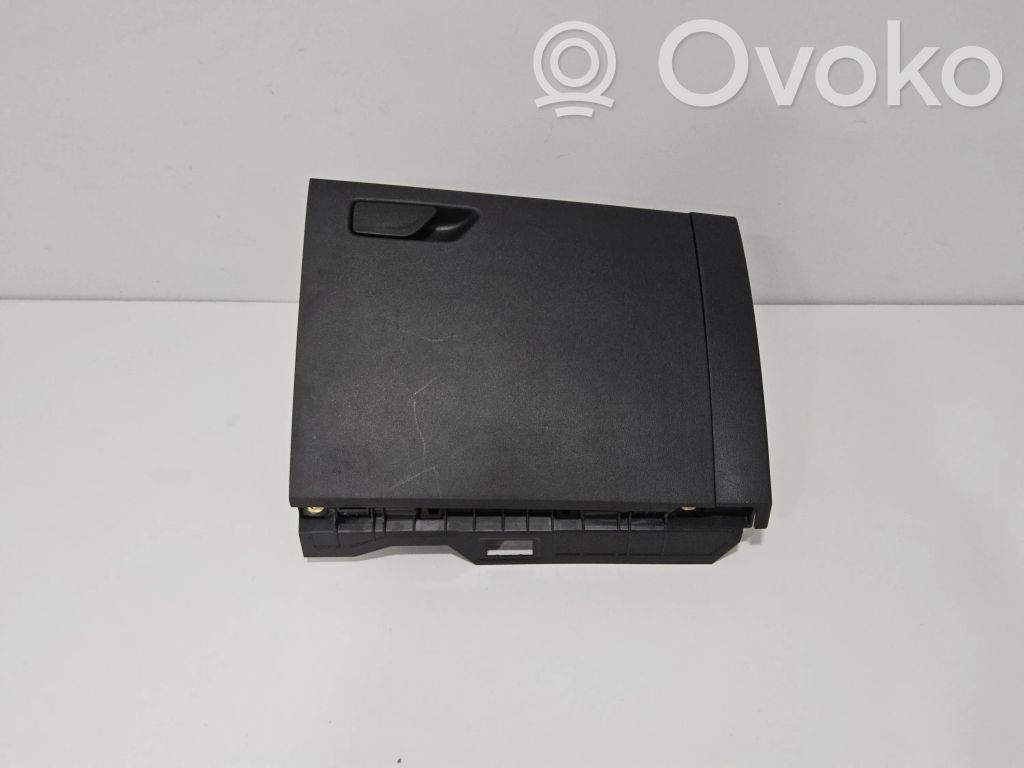 Skoda Kamiq Juego guantera 
