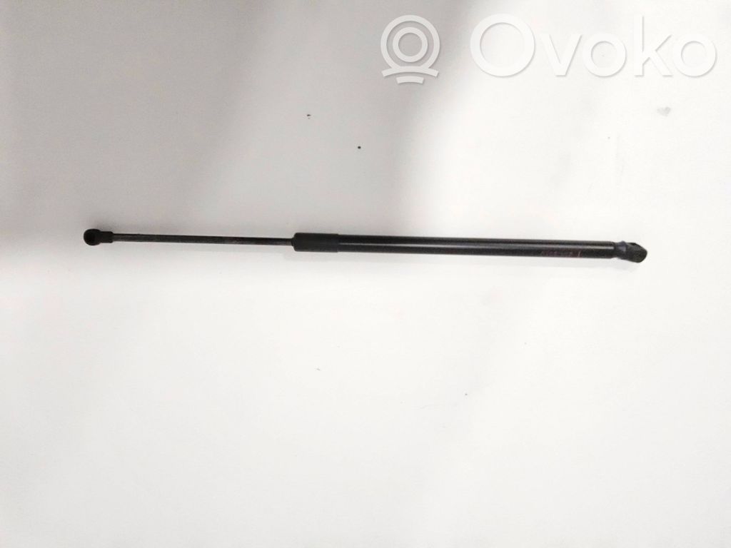 Mazda 2 Tailgate strut 