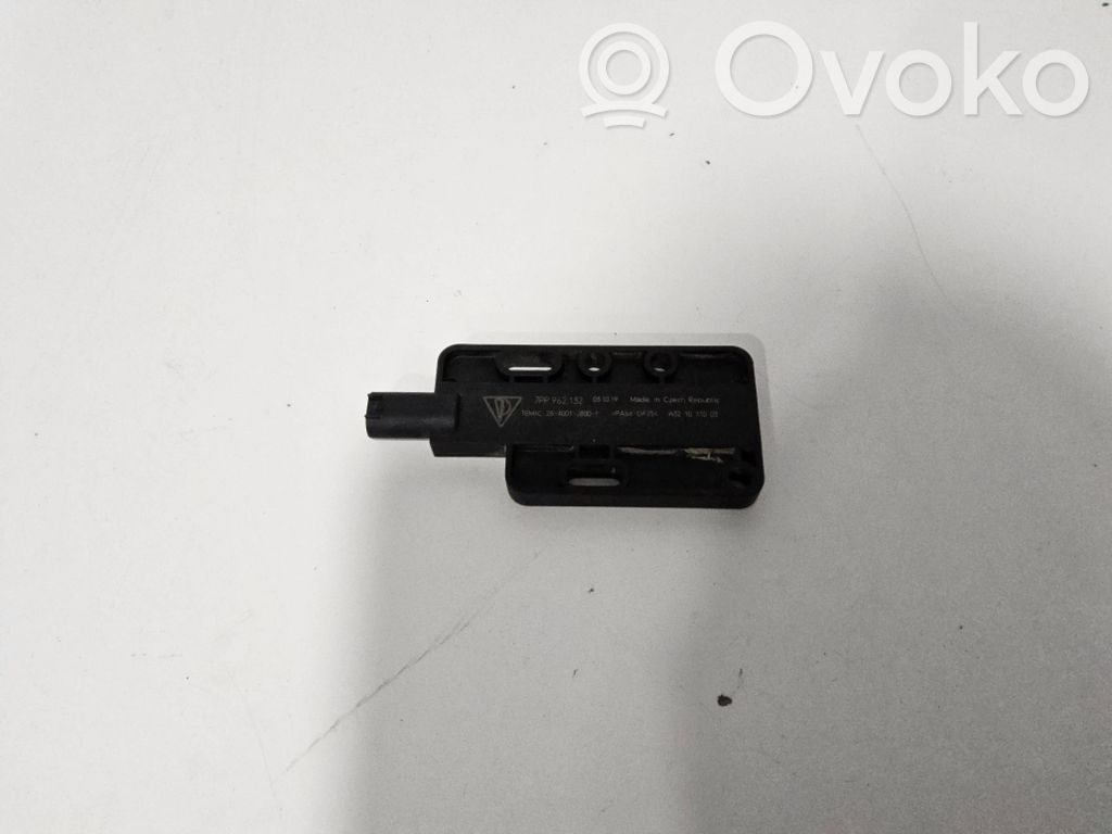 Porsche Macan (95B) Keyless system antenna 