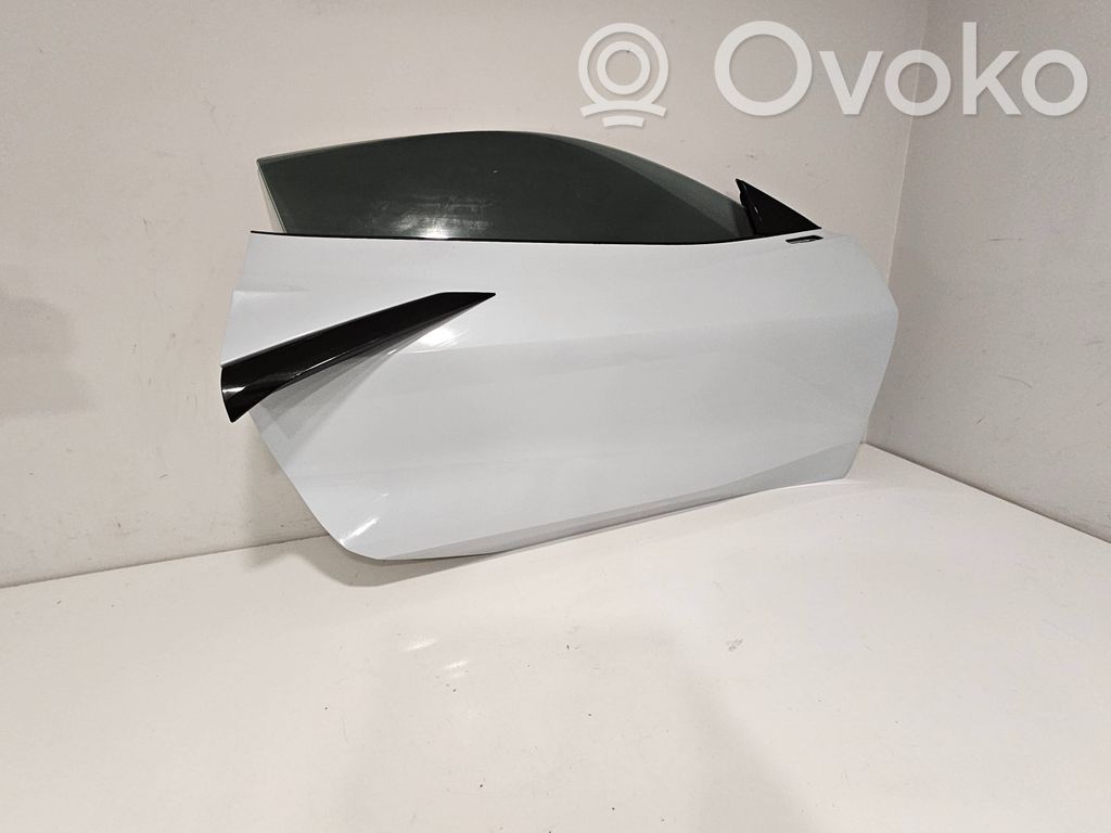 Chevrolet Corvette C8 Дверь 
