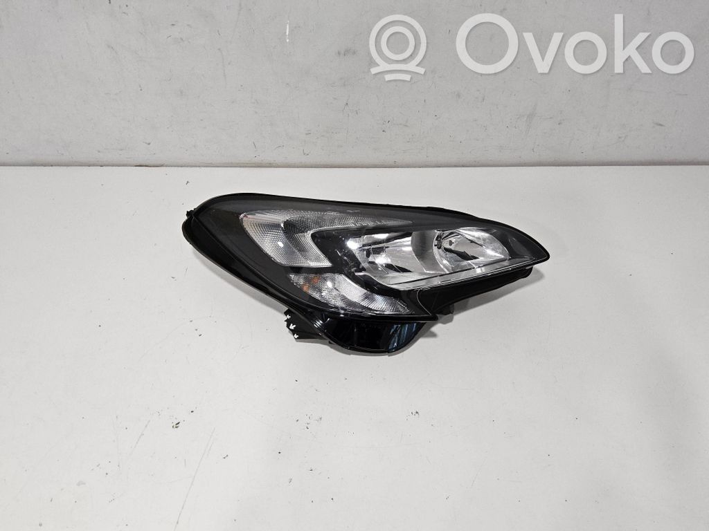 Opel Corsa E Headlight/headlamp 