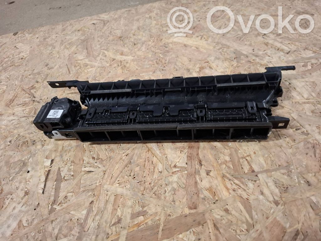 Tesla Model 3 Conductă aer cabină 