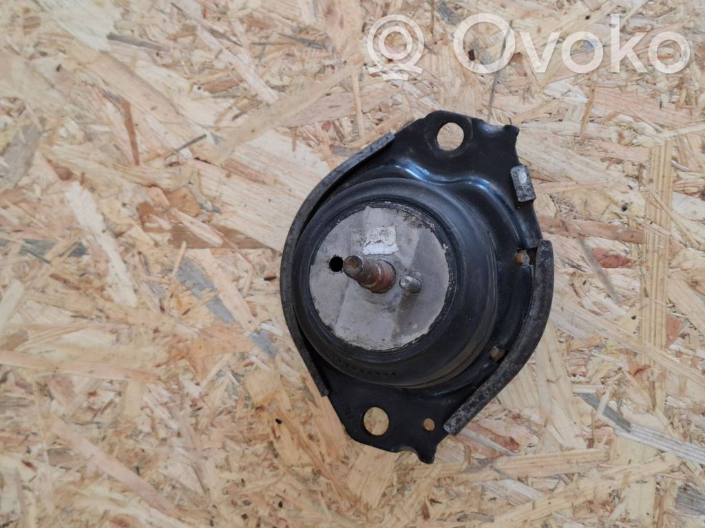 Dodge Charger Engine mount bracket 