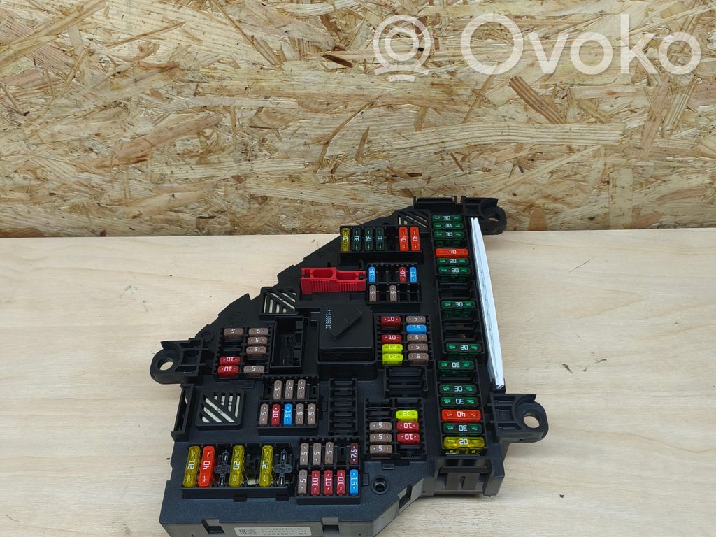 BMW 7 F01 F02 F03 F04 Fuse module 