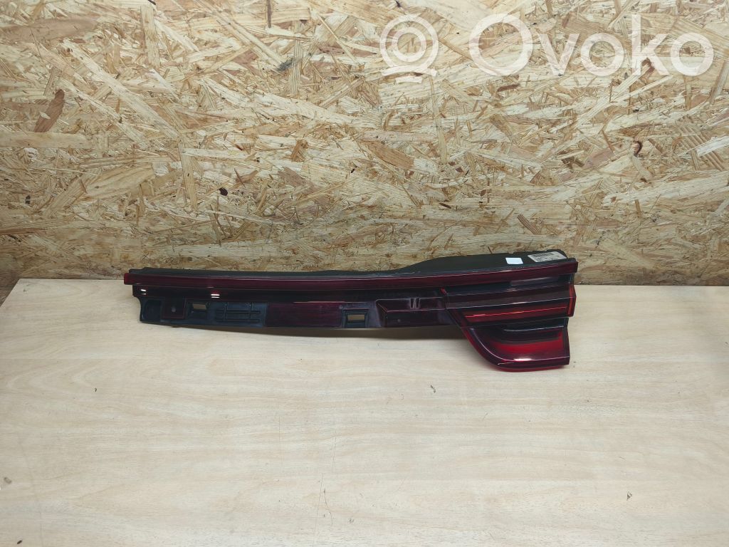 Porsche Panamera (971) Lampy tylnej klapy bagażnika 