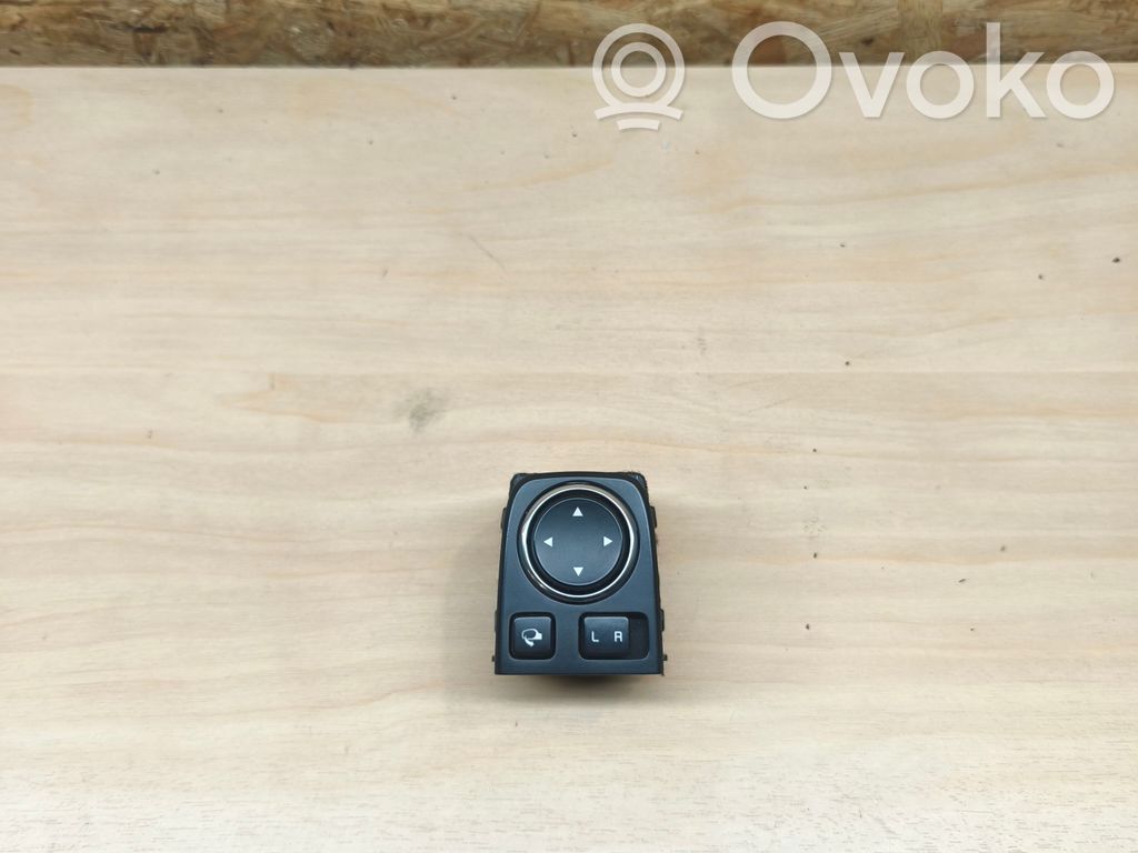 KIA Ceed Wing mirror switch 