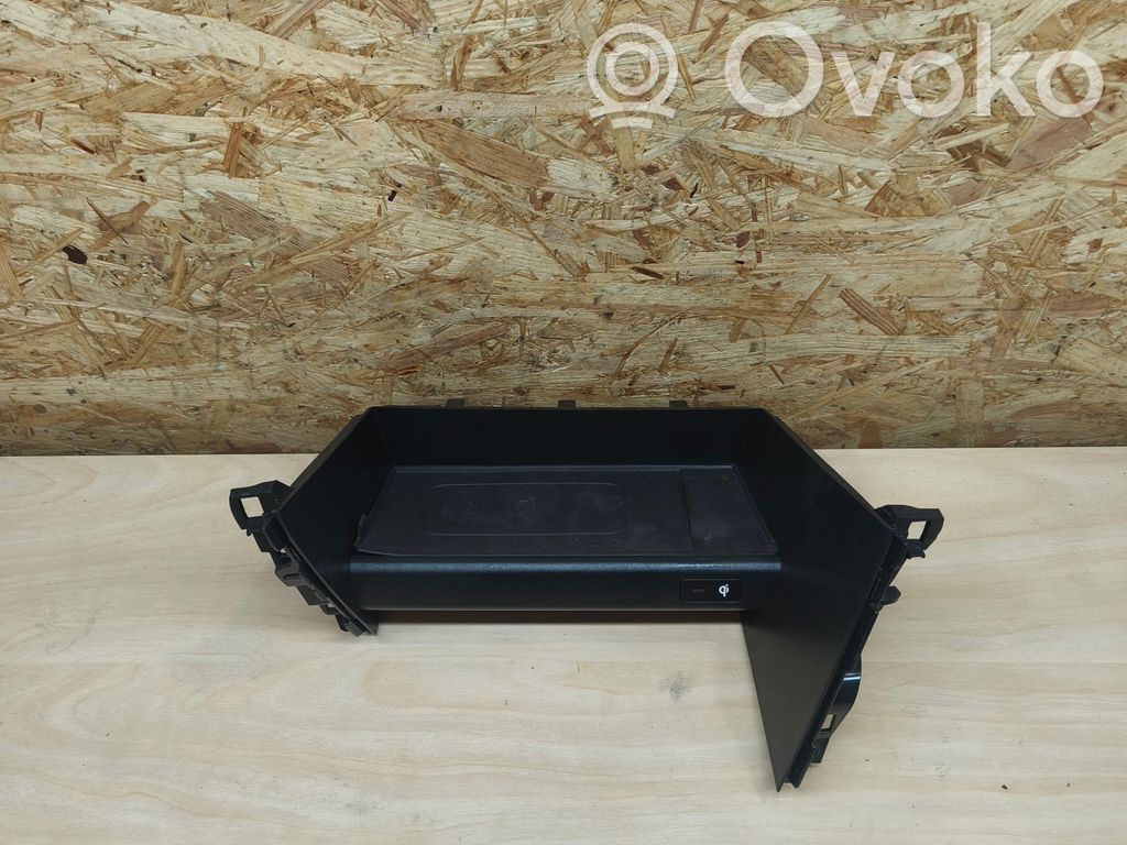 KIA Ceed Wireless charging module 