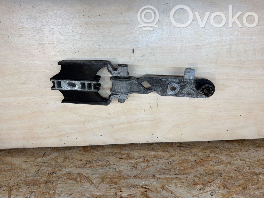 Volvo S90, V90 Engine mount vacuum valve 