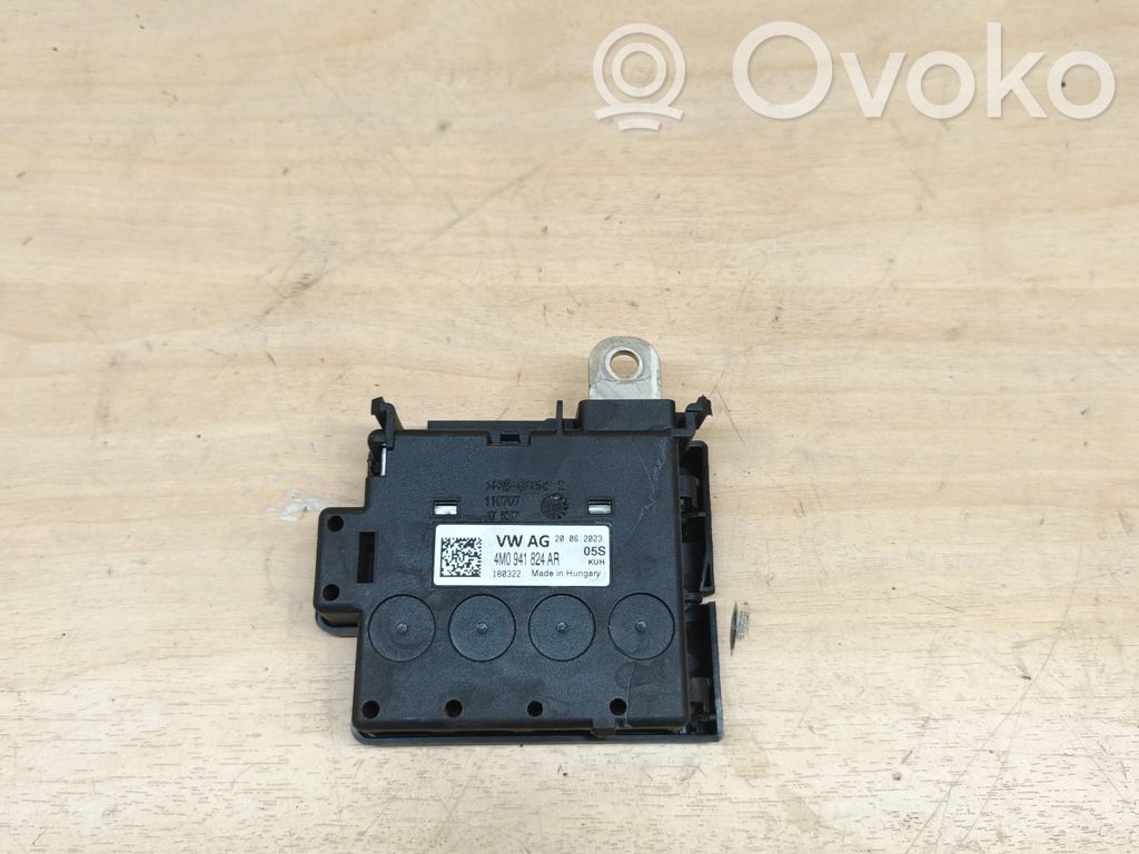 Porsche Cayenne (9Y0 9Y3) Current control relay 