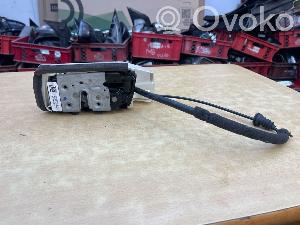 Tesla Model 3 Türschloss vorne 