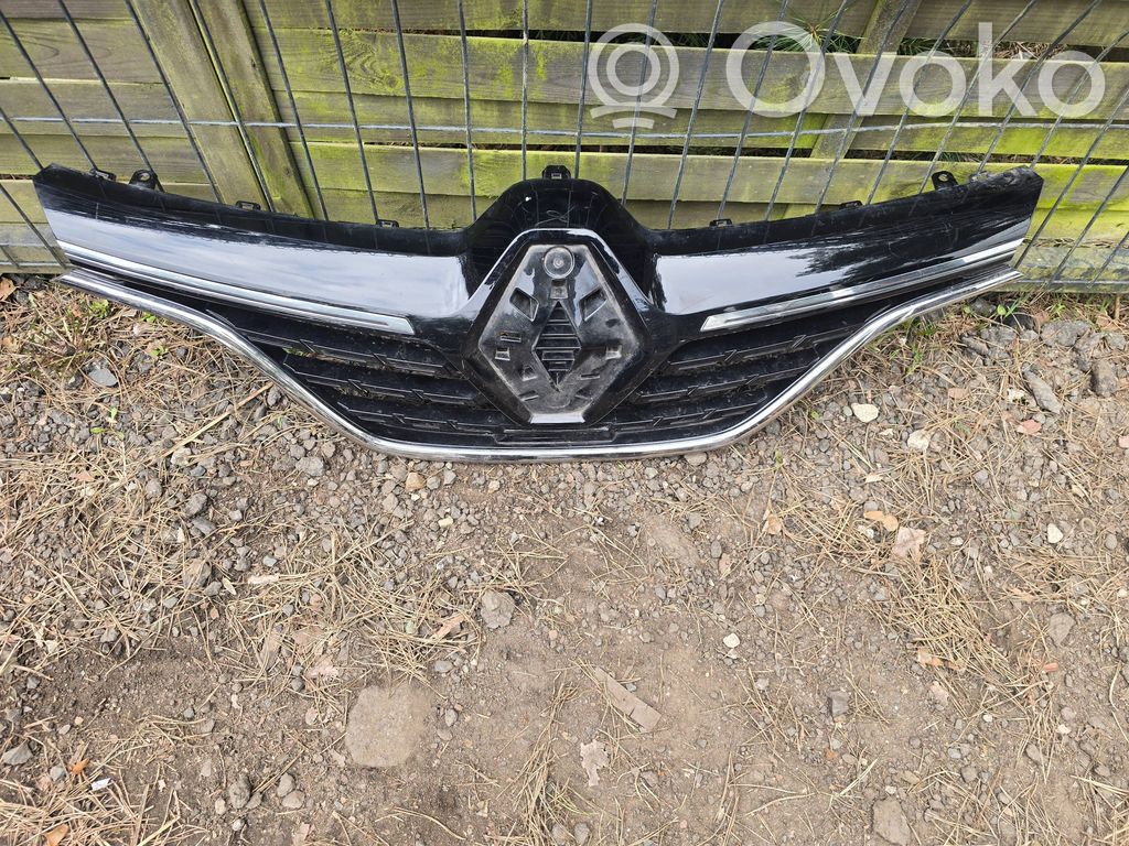 Renault Megane IV Rejilla superior del radiador del parachoques delantero 