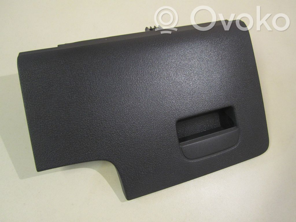 Guantera   5M1858719E
