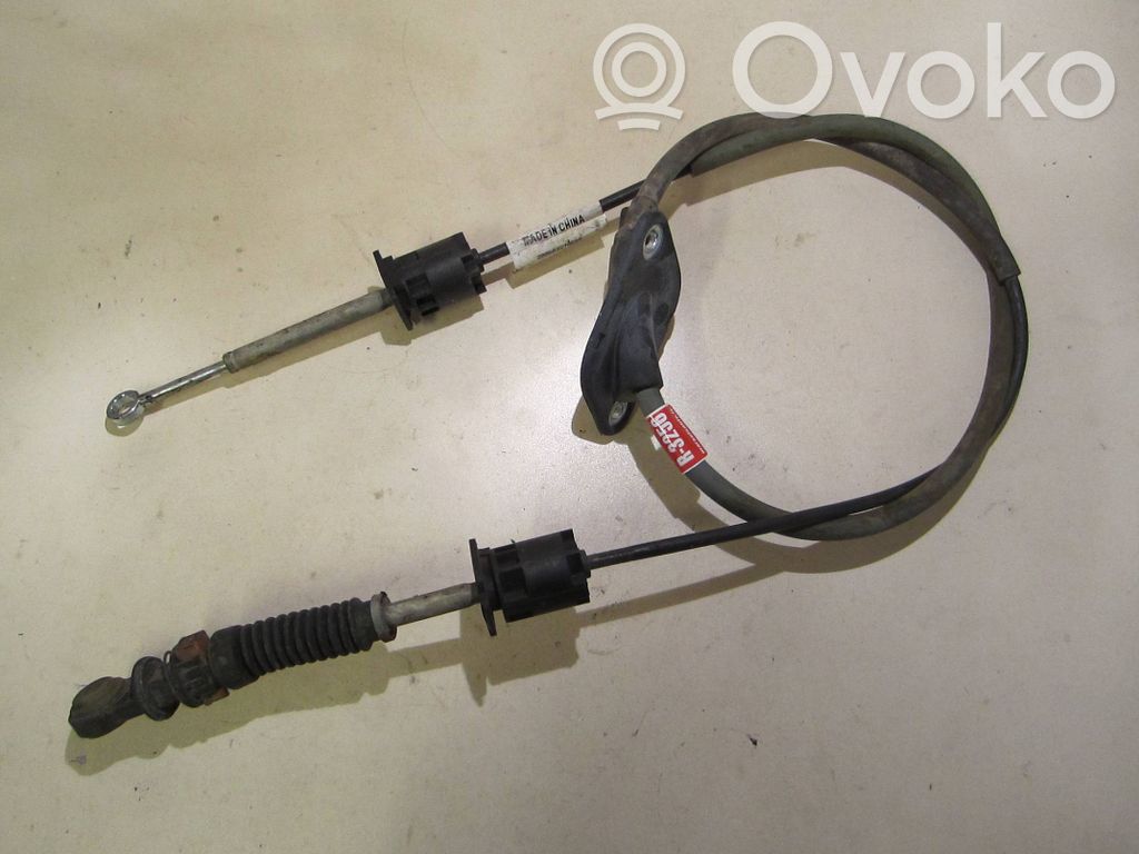 Volvo XC90 Gear shift cable linkage 
