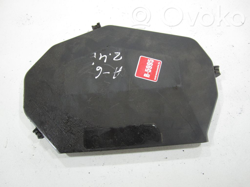 Audi A6 S6 C5 4B Osłona paska / łańcucha rozrządu 