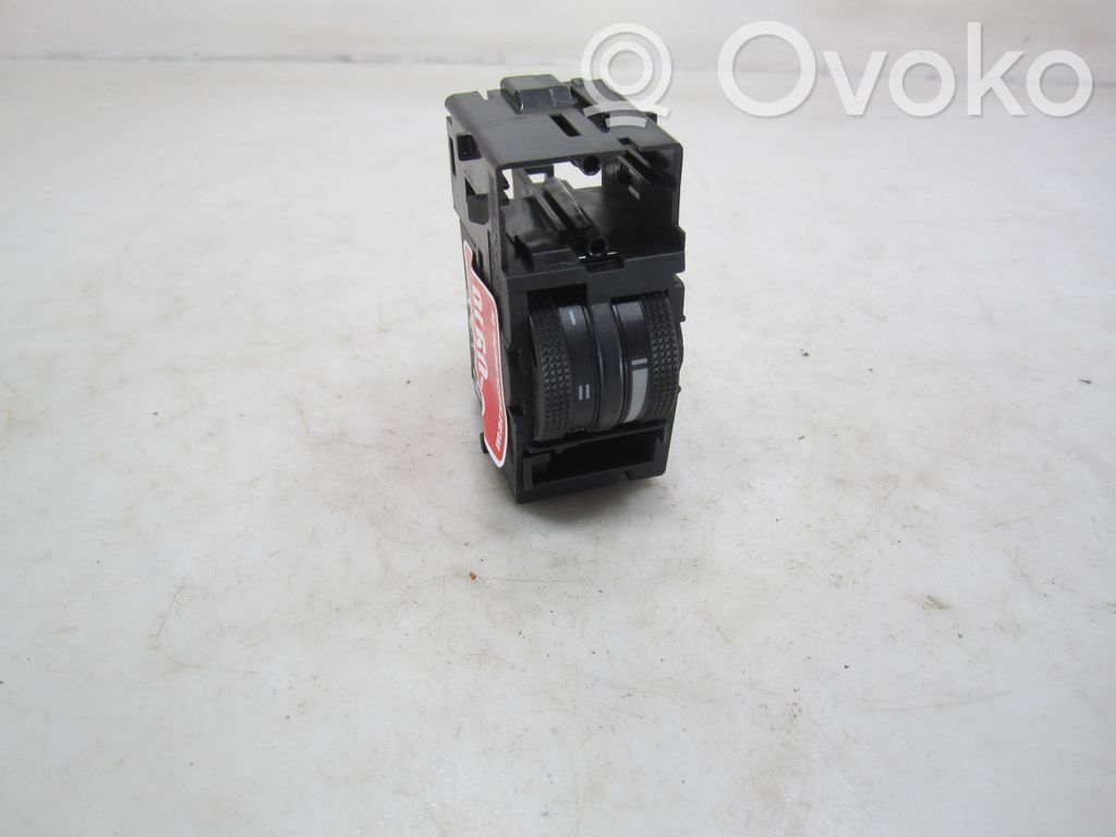Audi A3 S3 8P Headlight level height control switch 