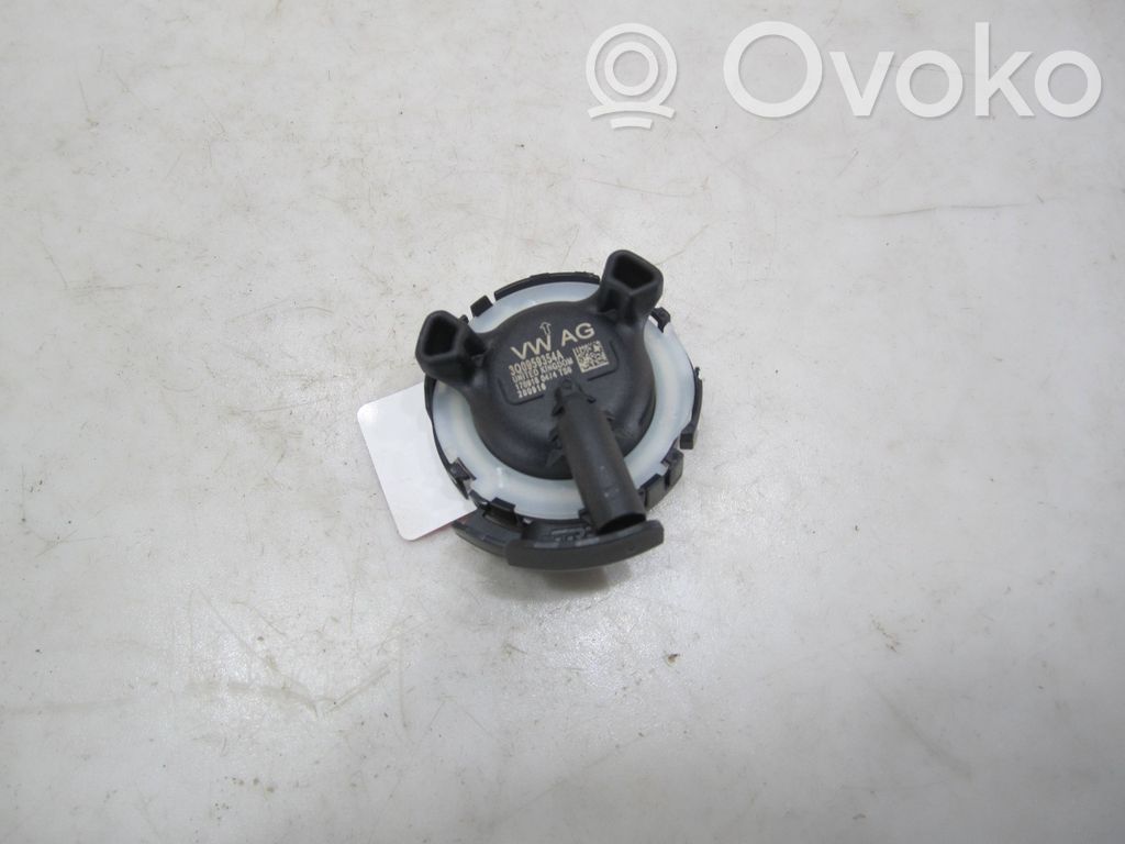 Volkswagen PASSAT B8 Czujnik uderzenia Airbag 