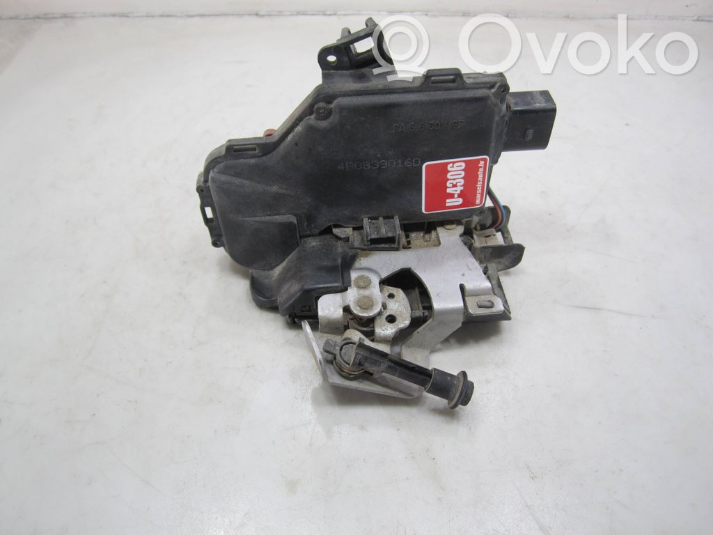 Audi A4 S4 B6 8E 8H Takaoven lukko 