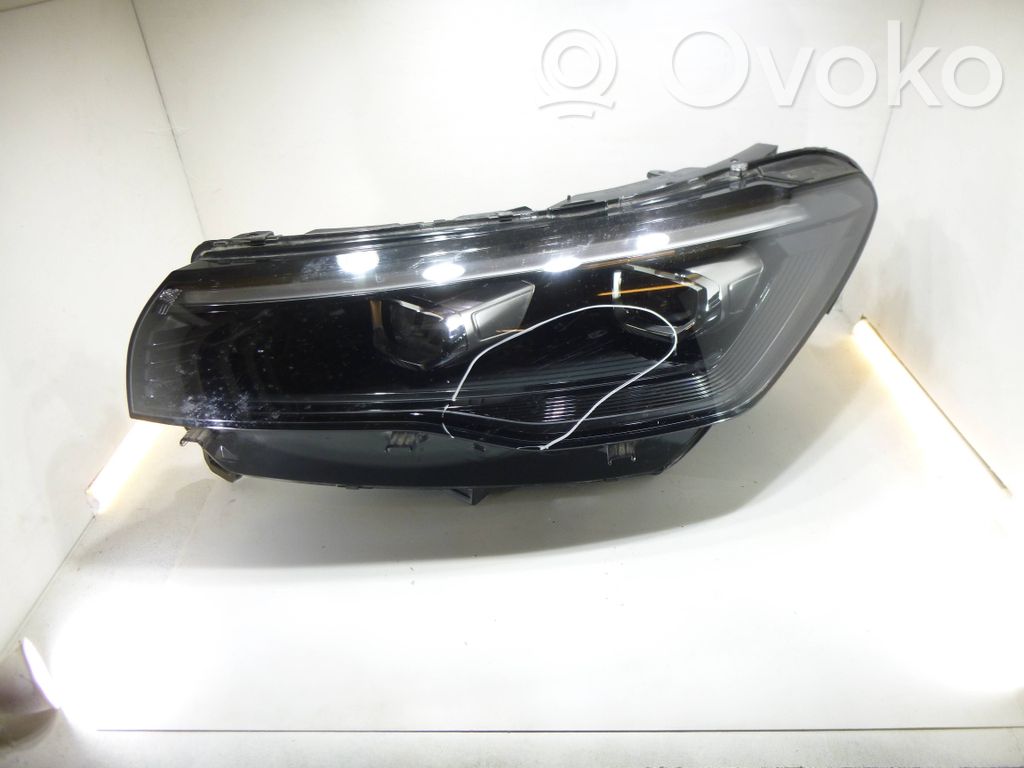 Volkswagen Tiguan Lampa przednia 