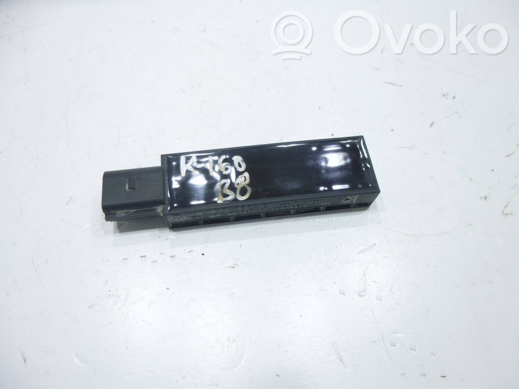Volkswagen PASSAT B8 Antenne système sans clé 